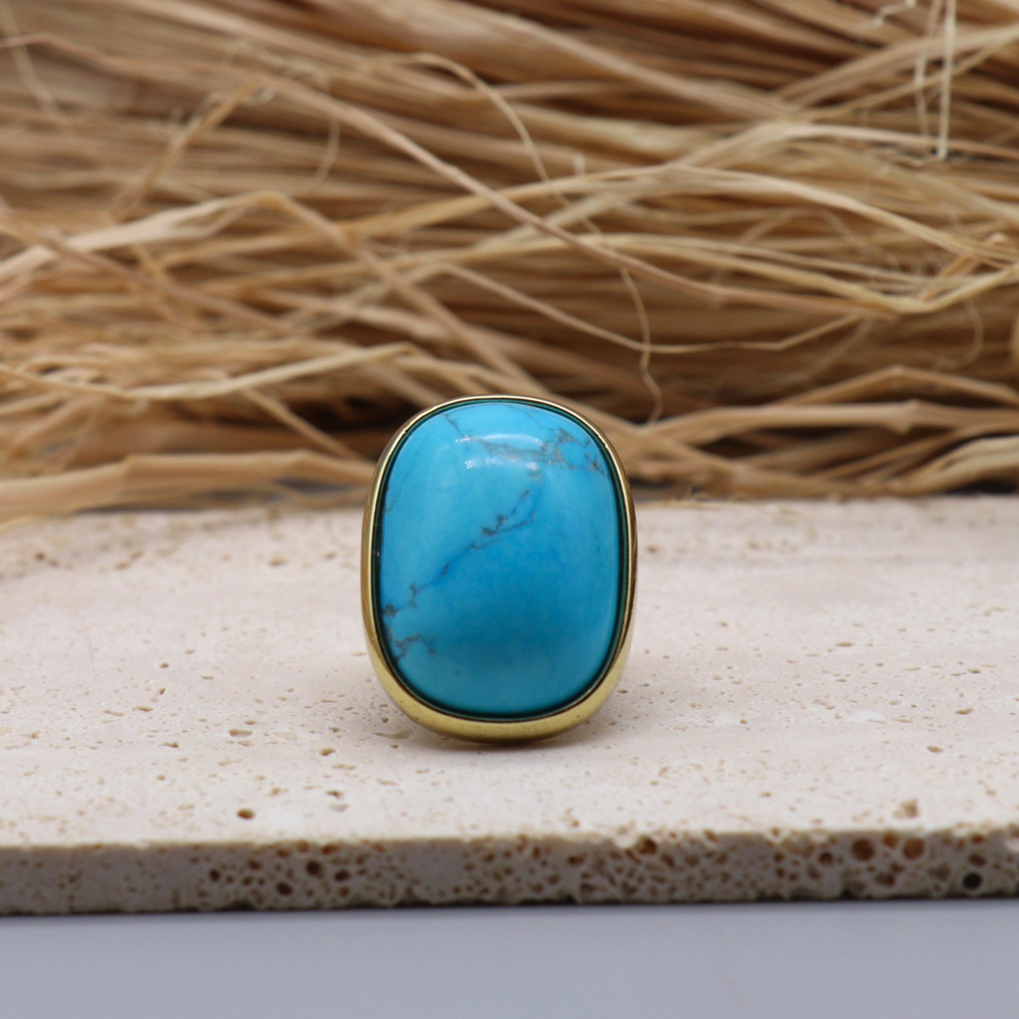 Golden Essence Queen's Choice Large Rounded Rectangle Ring with Stro