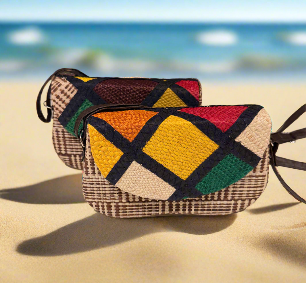 EarthWoven Treasures Buriti Cross Body