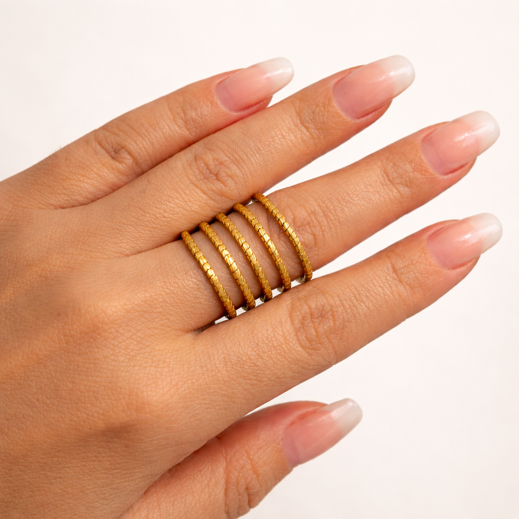 EarthWoven Treasures Golden Grass Brazilian ‘Capim Dourado’ Ring