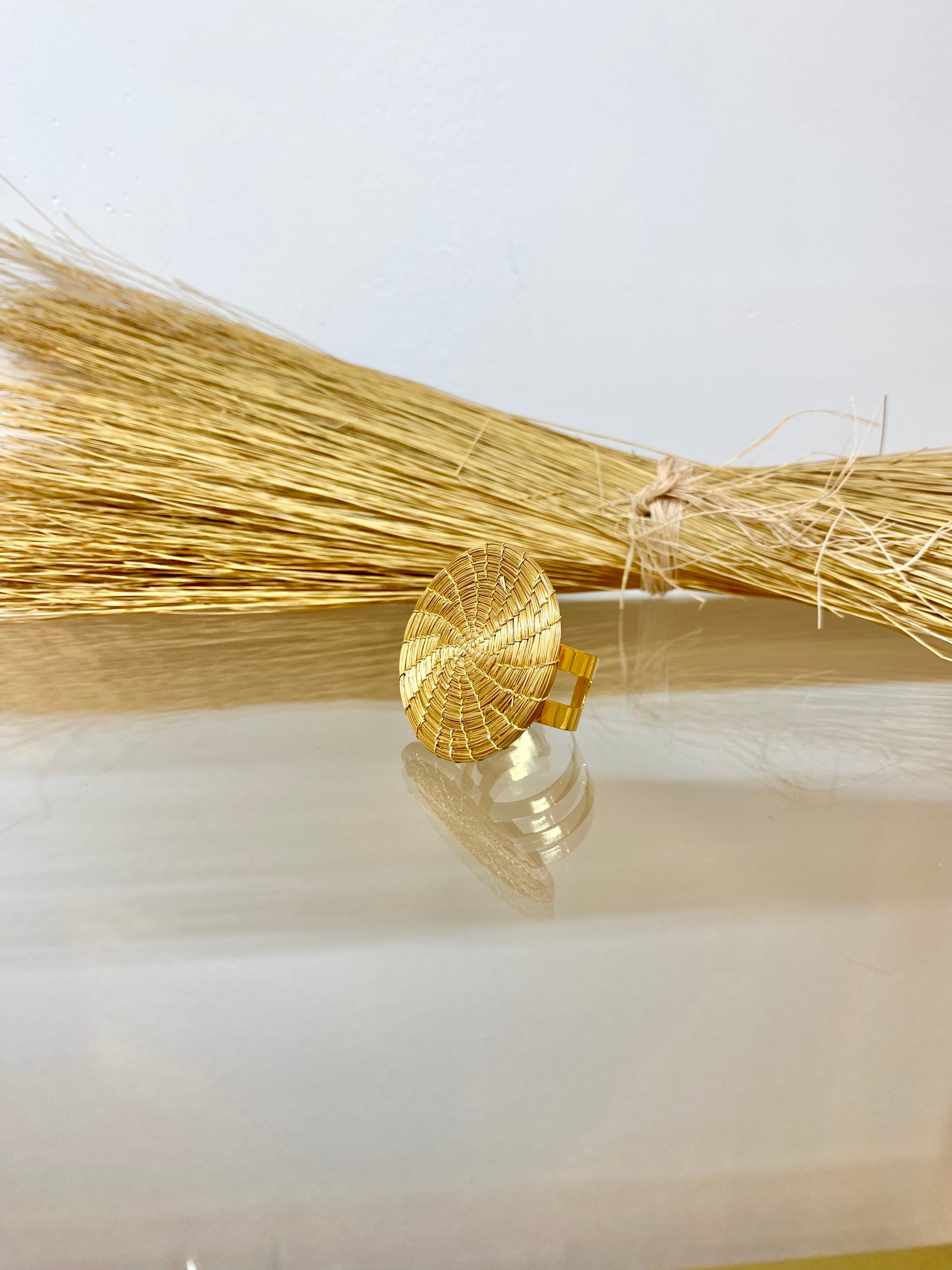 EarthWoven Treasures Golden Grass Brazilian ‘Capim Dourado’ Ring