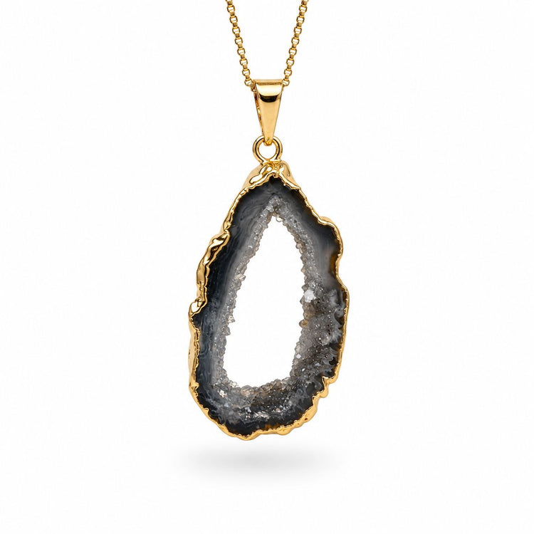 EarthLuxe Treasures Natural Agate Necklace