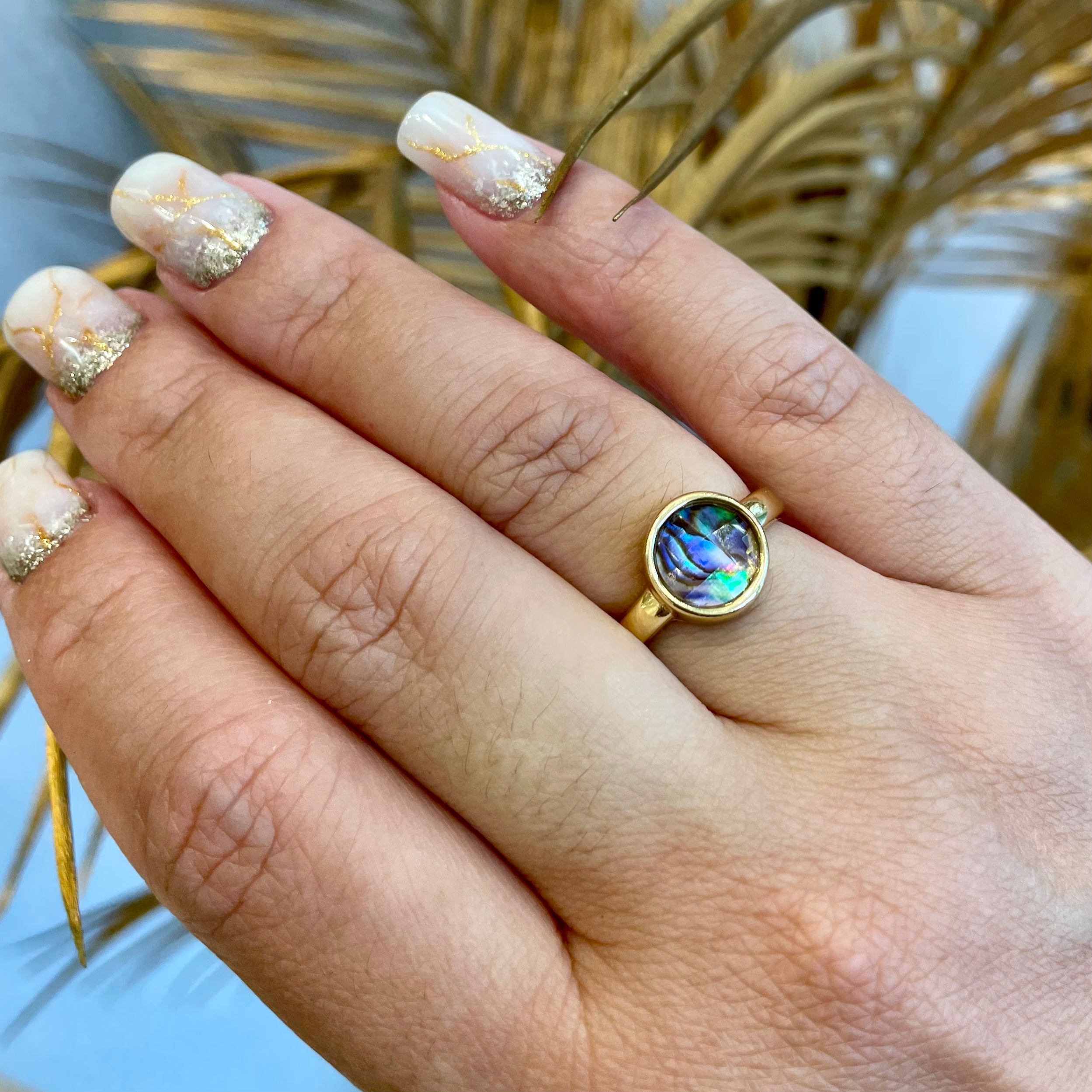 Naturalista Ornaments - Abalone Shell Ring