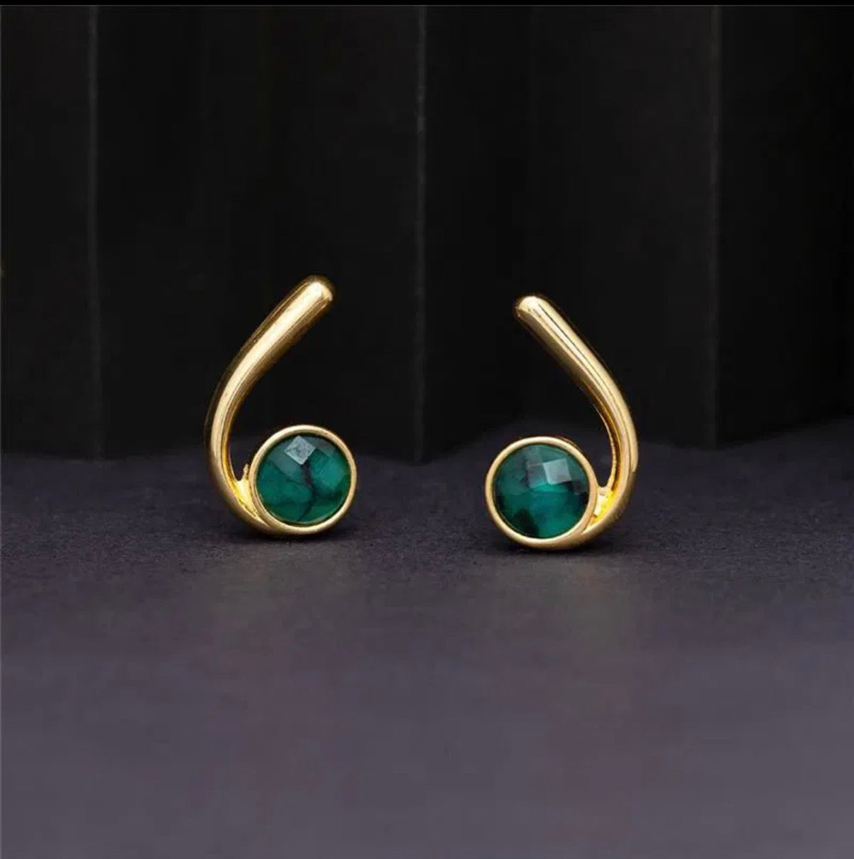 PureNature Ornaments Crystal Angles Adjustable Emerald Necklace