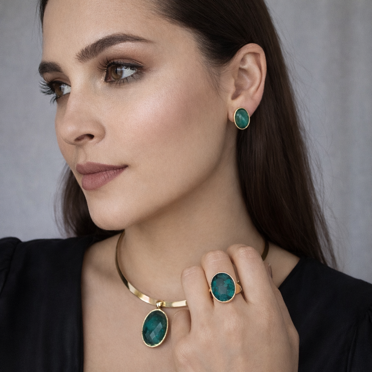 PureNature Ornaments Green Horizon Emerald Stud Earrings and Necklace Set