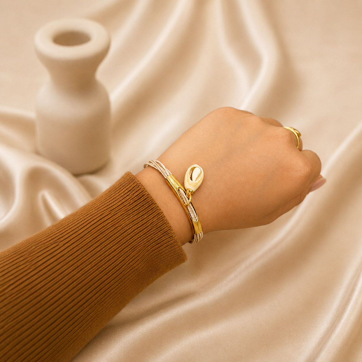 Ethereal Amazonia Sea Breeze Buriti Shell Bracelet