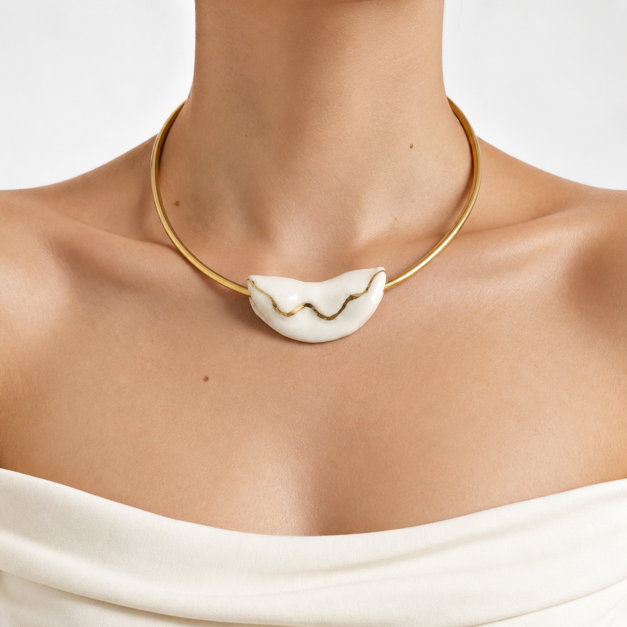 Model wearing the Catarina Concept Handcrafted Porcelain Choker showcasing artisan Brazilian porcelain craftsmanship.